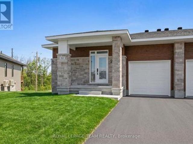 2 1098 Moore Street, Brockville, ON, K6V 7N1 house for lease | Listing ID X13640 | Royal LePage