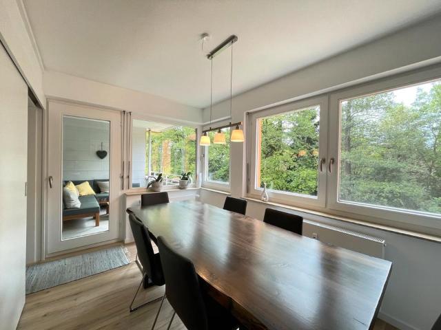 2 12 Zi. Wohnung RV Burachhöhe