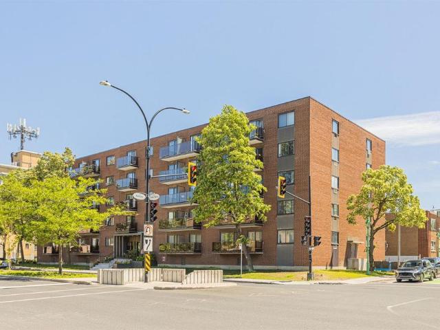 2 ½ 1300 Boulevard De La Côte Vertu, Montréal
