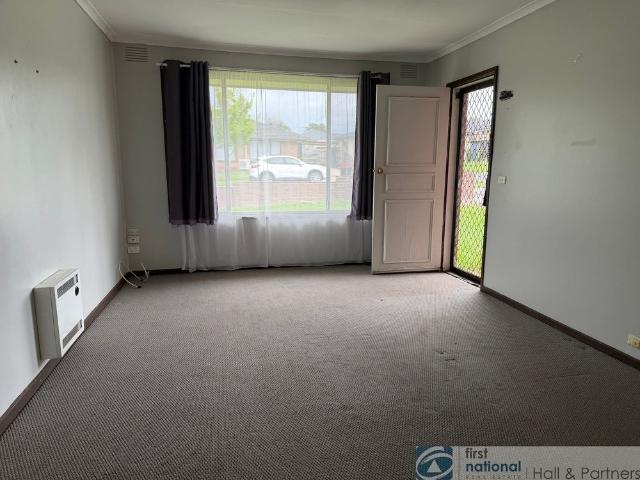 2 / 245 Gladstone Road, Dandenong North