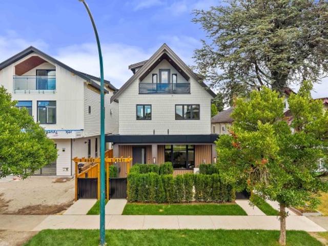 2 2547 2Nd Avenue E, Vancouver, BC, V5M 1C7 duplex for sale | Listing ID R3176 | Royal LePage