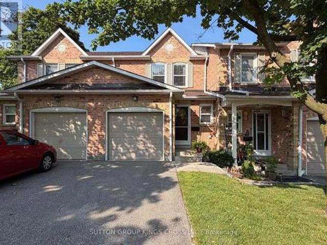 2 2575 Parmeer Drive, Mississauga, ON, L5C 2Y3 townhouse for sale | Listing ID W14034 | Royal LePage