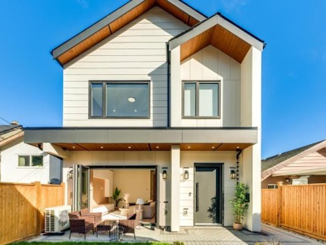 2 2686 Mcgill Street, Vancouver, BC, V5K 1H3 duplex for sale | Listing ID R3177 | Royal LePage