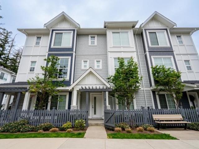 2 2032 Avenue, Langley, BC, V2Y 2A4 townhouse for sale | Listing ID R3179 | Royal LePage