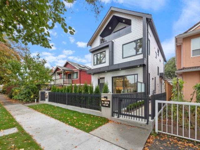 2 2070 26Th Avenue E, Vancouver, BC, V5N 2W4 duplex for sale | Listing ID R3169 | Royal LePage