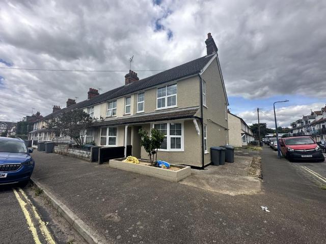 2, 22 Manning Road, Felixstowe IP11 1 bed house of multiple occupation to rent £695 pcm £160 pw