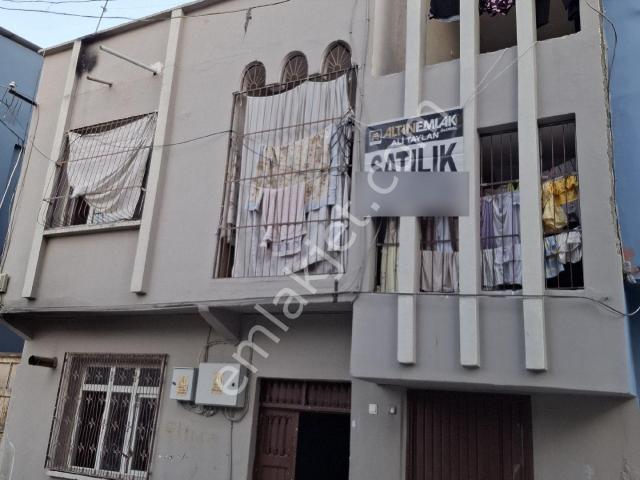 2.350.000 Tl Satılık 2 Katlı Müstakil Ev Adana Yüreğir Süleyman Vahit Caddesinde