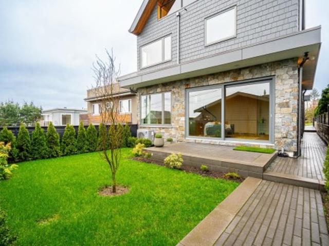 2 3674 Oxford Street, Vancouver, BC, V5K 1P3 duplex for sale | Listing ID R3158 | Royal LePage