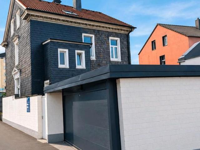 2.300 EUR Kaltmiete monatlich. Attraktive Kapitalanlage privatverk