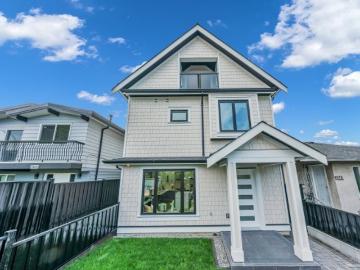 Greater Vancouver - Patio, Parking, Air conditioning