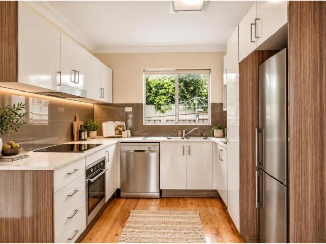 2 / 33 Auburn Street, Wollongong, New South Wales 2500 | All Residential Real Estate | Fanning Real Estate ID R2 5265231