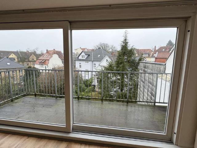 2 3 Zimmer Dachgeschoß Wohnung mit Balkon in Osnabrück Westerberg