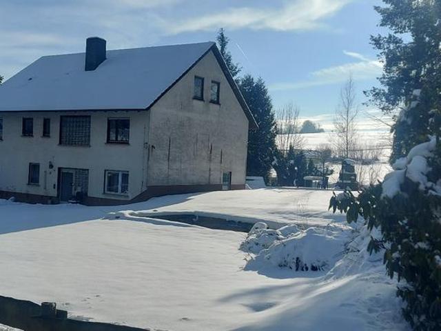 2 3Familienhaus,2 Werkstätten,Nebengebäude,Von Privat