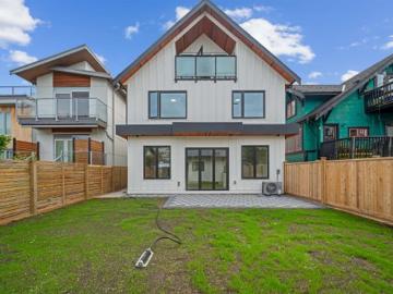 Greater Vancouver - Garden, Parking