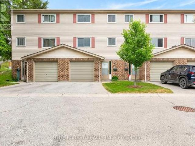 2 450 Pond Mills Road, London South T, ON, N5Z 4X2 townhouse for sale | Listing ID X13443 | Royal LePage