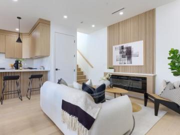 Greater Vancouver - Garden, Parking, Air conditioning