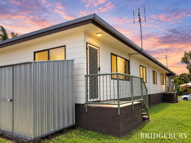 2, 4 Maud Street, Caloundra