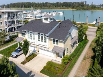 Greater Vancouver - Patio, Garden, Parking