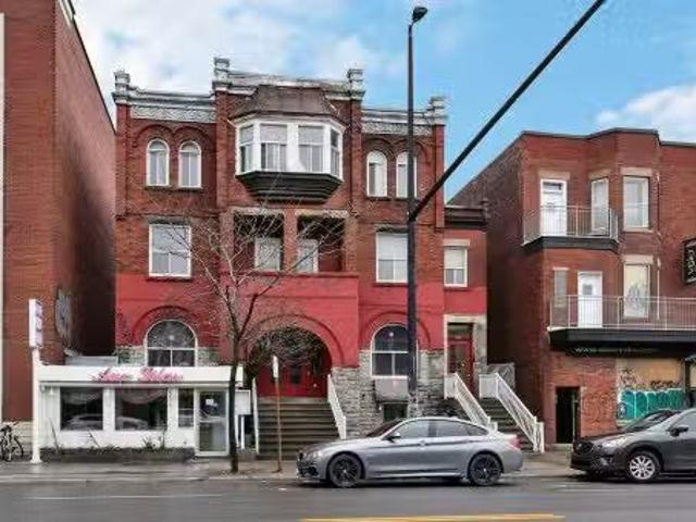 2 5578 Av. Du Parc, Montréal Le Plateau Mont Royal, QC, H2V.
