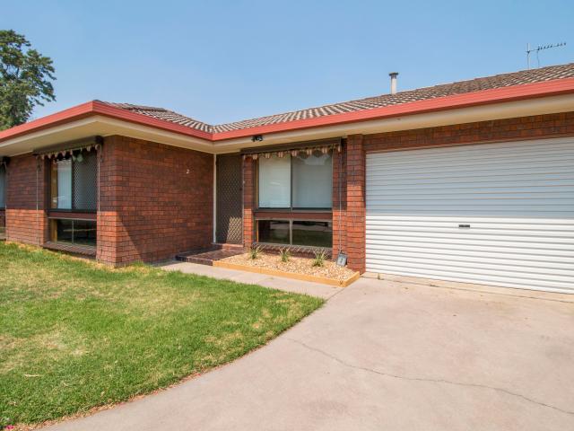2 / 568 Woodbury Court, LAVINGTON NSW 2641