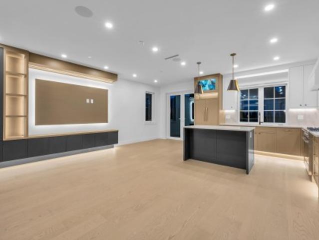 2 5150 Spencer Street, Vancouver, BC, V5R 4A3 duplex for sale | Listing ID R3178 | Royal LePage