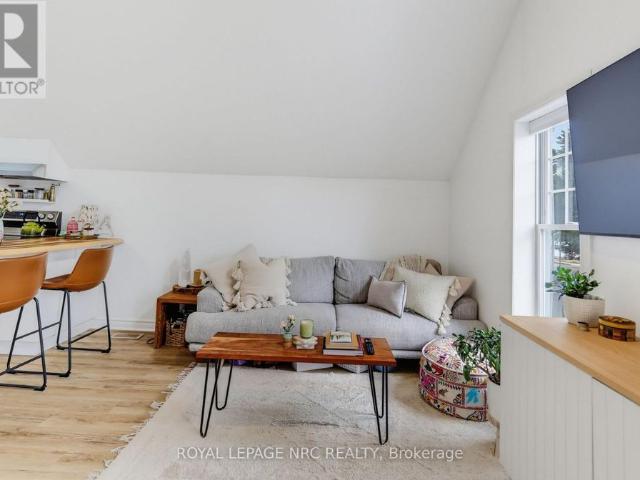 2 52 QUEENS CIRCLE, Fort Erie, Ontario, L0S1B0