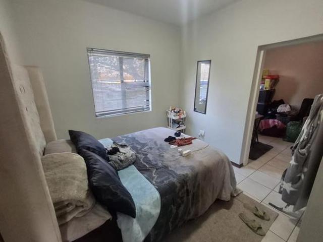2.5 Bedroom Apartment in Annadale