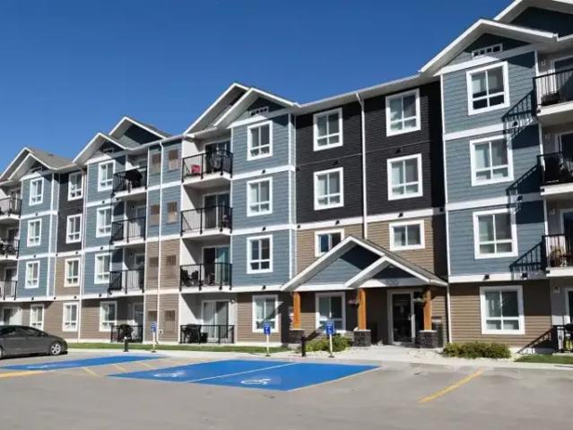 2.5 Bedroom Apartment Winnipeg MB 105280603