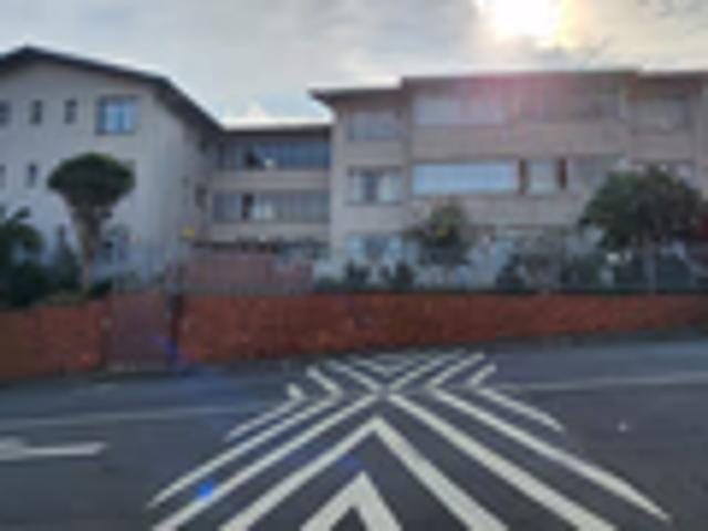 2.5 Bedroom Apartment To Let in Musgrave
