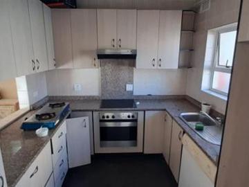 2.5 Bedroom Flat in South Beach