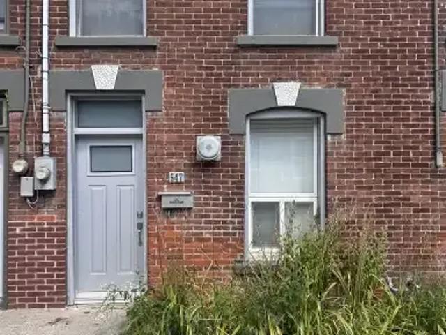 2.5 Bedroom House Kingston ON 104985973
