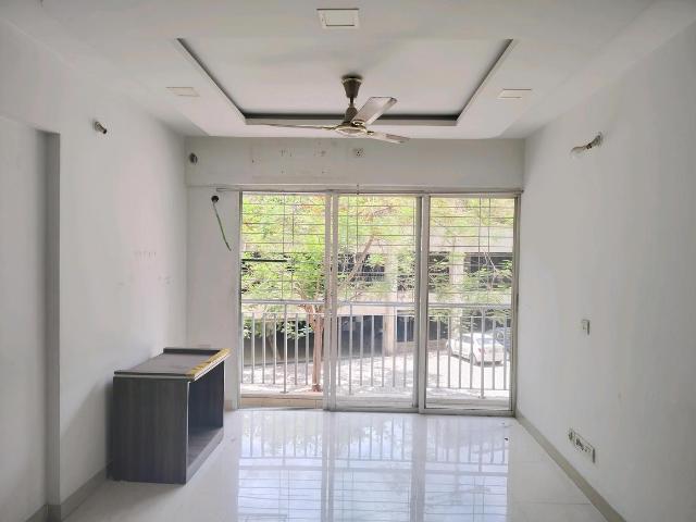 2.5 BHK Apartment in Thane West for rent Thane. The reference number is 20504804
