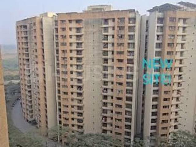 2.5 BHK Apartment in Thane West for rent Thane. The reference number is 20703053