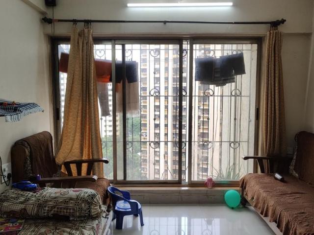 2.5 BHK Apartment in Thane West for resale Thane. The reference number is 18182697