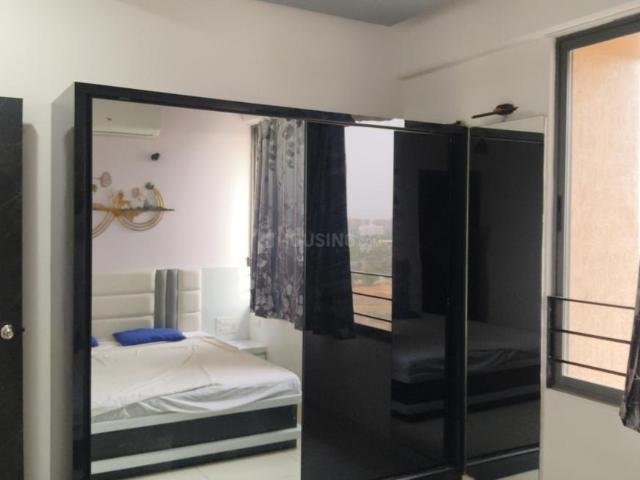 2.5 BHK Apartment in Vaishno Devi Circle for rent Ahmedabad. The reference number is 19862156