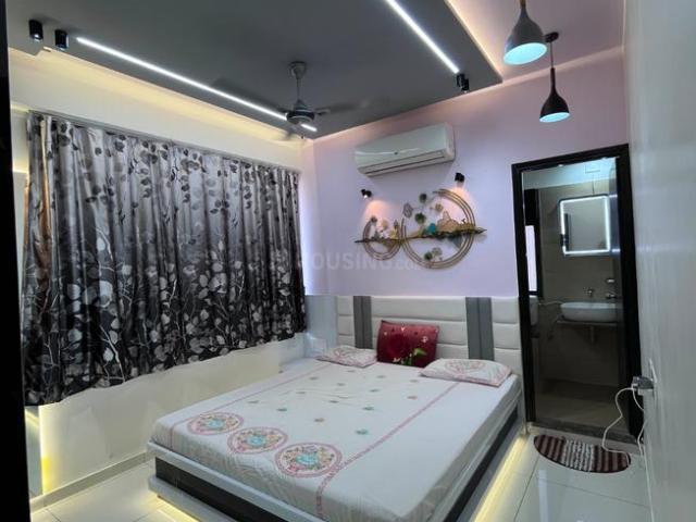 2.5 BHK Apartment in Vaishno Devi Circle for rent Ahmedabad. The reference number is 20690739