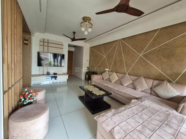 2.5 BHK Apartment in Vastrapur for rent Ahmedabad. The reference number is 21180787
