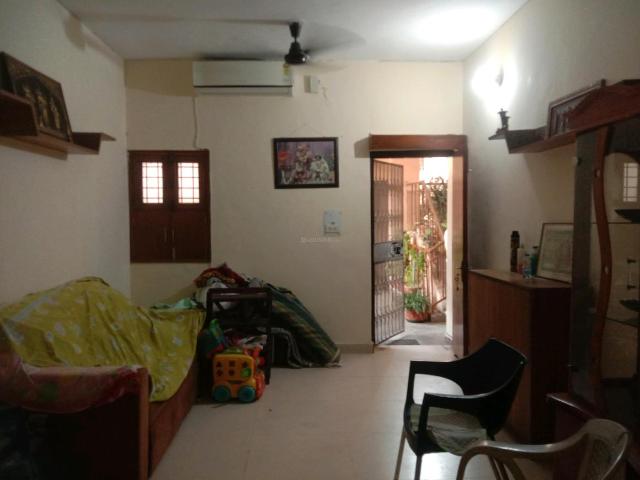 2.5 BHK Apartment in Vasant Kunj for rent New Delhi. The reference number is 20754340