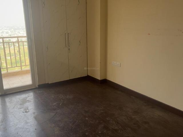 2.5 BHK Apartment in Wave City for rent Ghaziabad. The reference number is 21328780