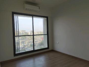 Flat to rent in Parsi Panchayat Road - Balcony