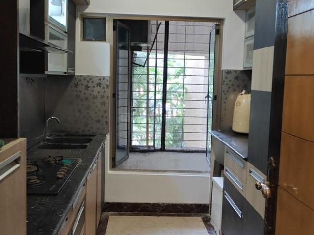 2.5 BHK Apartment in Andheri West for rent Mumbai. The reference number is 16919597