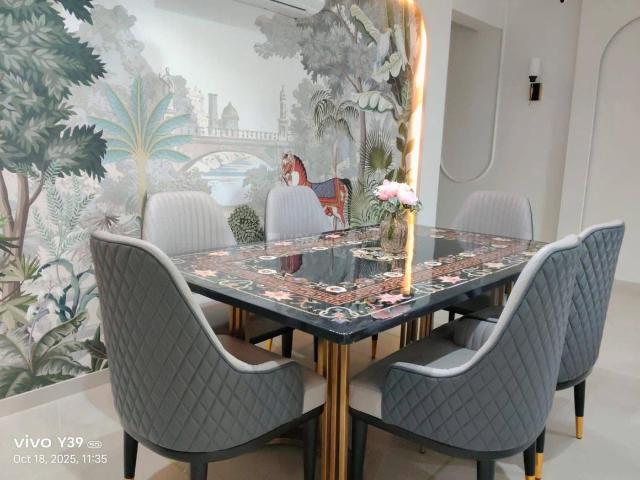 2.5 BHK Apartment in Andheri West for rent Mumbai. The reference number is 21024814