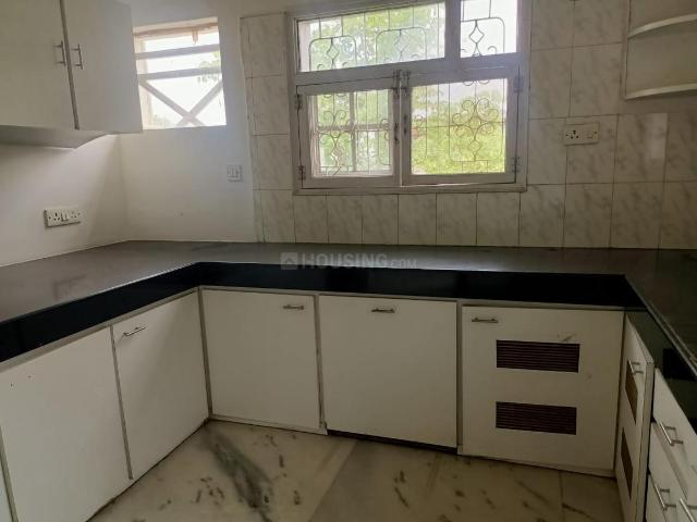 2.5 BHK Apartment in Banjara Hills for rent Hyderabad. The reference number is 20255160