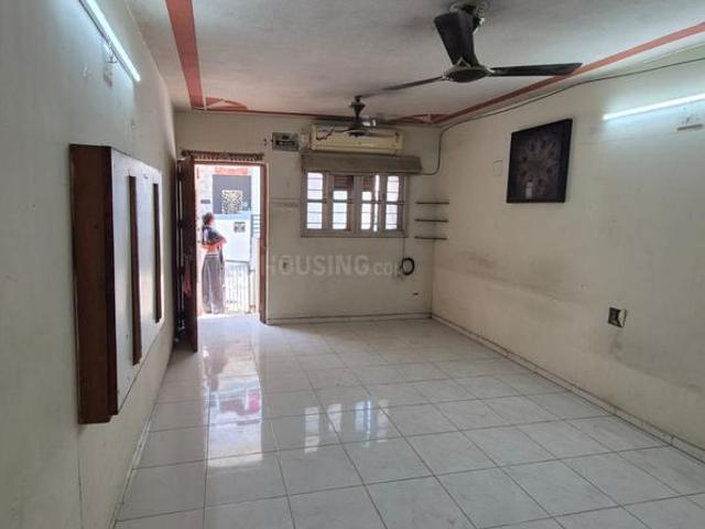 2.5 BHK Apartment in Bodakdev for rent Ahmedabad. The reference number is 21212090