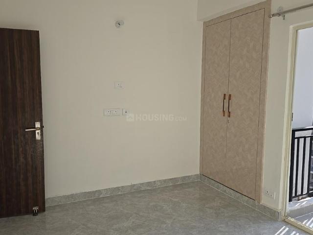 2.5 BHK Apartment in Crossings Republik for rent Ghaziabad. The reference number is 19787350