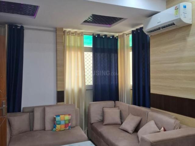 2.5 BHK Apartment in Crossings Republik for rent Ghaziabad. The reference number is 21114771