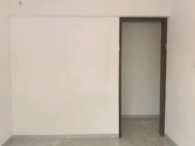 2.5 BHK Apartment in Dahisar East for resale Mumbai. The reference number is 18270858