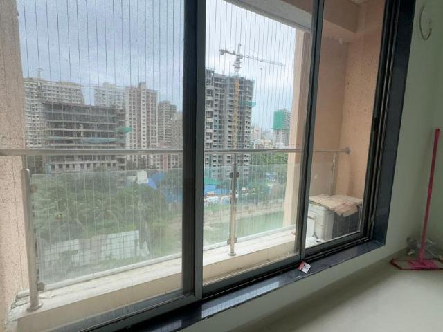 2.5 BHK Apartment in Goregaon West for rent Mumbai. The reference number is 20875683