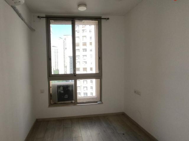 2.5 BHK Apartment in Hiranandani Estate for resale Thane. The reference number is 21083074