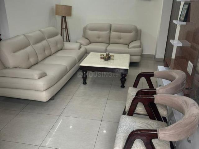 2.5 BHK Apartment in Indirapuram for rent Ghaziabad. The reference number is 20013585